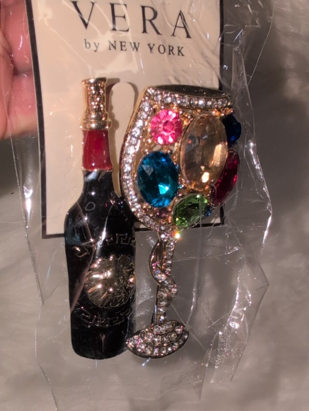 Vera by New York Jeweled Wine Bottle & Glass Pin - Multicolor Brooch - Picture 5 of 5